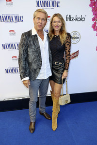 Musicalpremiere 'Mamma Mia!' in Hamburg