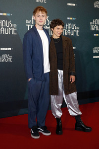 Serienpremiere 'Das Haus der Träume' in Berlin