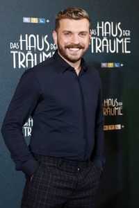 Serienpremiere 'Das Haus der Träume' in Berlin
