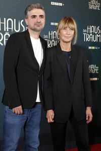 Serienpremiere 'Das Haus der Träume' in Berlin