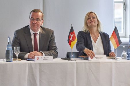 Innenministerkonferenz der SPD-geführten Innenressorts in Hannover