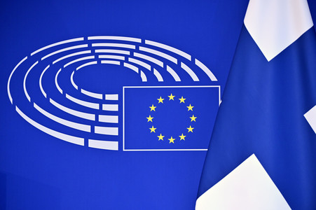 Fototermin mit Sanna Marin im EU-Parlament in Straßburg