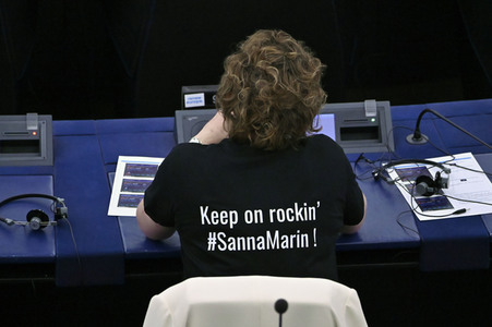 Rede von Sanna Marin im EU-Parlament in Straßburg