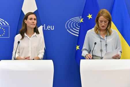 Pressekonferenz mit Sanna Marin und Roberta Metsola im EU-Parlament in Straßburg