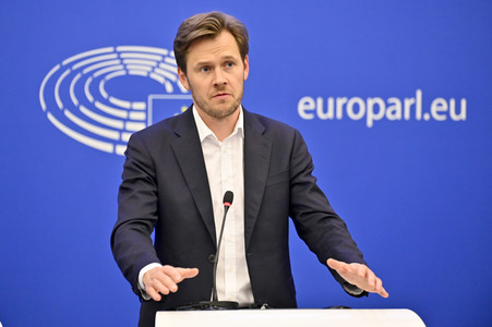 Pressekonferenz zu der Überarbeitung der Energieeffizienzrichtlinie im EU-Parlament in Straßburg