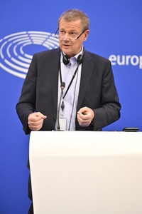 Pressekonferenz zu Überarbeitung der Erneuerbare-Energien-Richtlinie im EU-Parlament in Straßburg