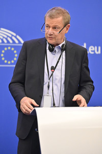 Pressekonferenz zu Überarbeitung der Erneuerbare-Energien-Richtlinie im EU-Parlament in Straßburg
