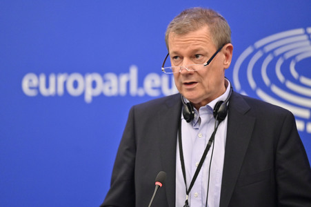 Pressekonferenz zu Überarbeitung der Erneuerbare-Energien-Richtlinie im EU-Parlament in Straßburg