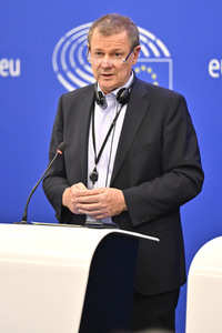 Pressekonferenz zu Überarbeitung der Erneuerbare-Energien-Richtlinie im EU-Parlament in Straßburg
