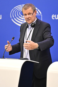 Pressekonferenz zu Überarbeitung der Erneuerbare-Energien-Richtlinie im EU-Parlament in Straßburg