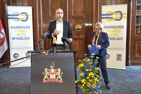 Pressetermin mit Svenja Schulze und Belit Onay in Hannover