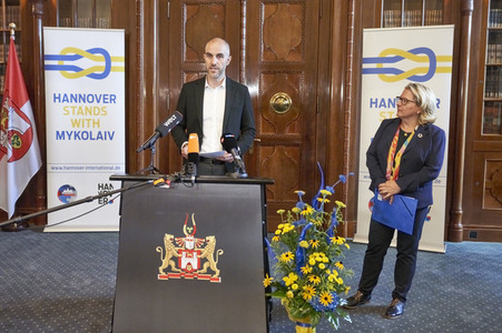 Pressetermin mit Svenja Schulze und Belit Onay in Hannover