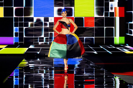 Andres Sarda Fashion Show auf der 76. Mercedes-Benz Fashion Week Madrid