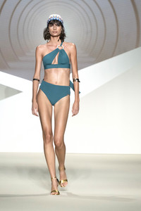 Dolores Cortés Fashion Show auf der 76. Mercedes-Benz Fashion Week Madrid