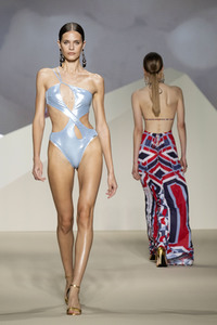 Dolores Cortés Fashion Show auf der 76. Mercedes-Benz Fashion Week Madrid
