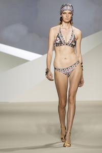 Dolores Cortés Fashion Show auf der 76. Mercedes-Benz Fashion Week Madrid