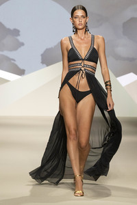 Dolores Cortés Fashion Show auf der 76. Mercedes-Benz Fashion Week Madrid