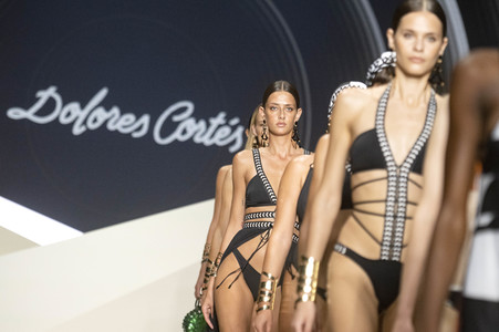 Dolores Cortés Fashion Show auf der 76. Mercedes-Benz Fashion Week Madrid