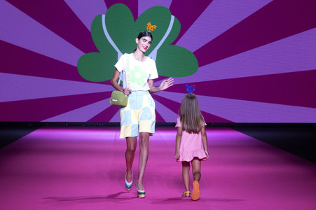 Agatha Ruiz de la Prada Fashion Show auf der 76. Mercedes-Benz Fashion Week Madrid