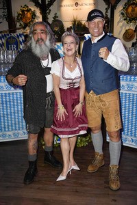 Wiesn Anstich 2022 im Hofbräu Berlin