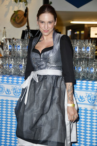 Wiesn Anstich 2022 im Hofbräu Berlin