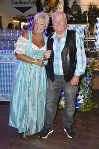 Wiesn Anstich 2022 im Hofbräu Berlin