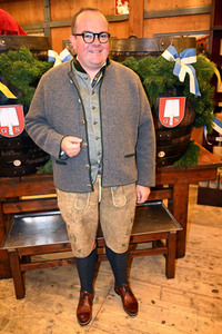 Wiesn Anstich auf dem Oktoberfest 2022 im Schottenhamel Festzelt in München