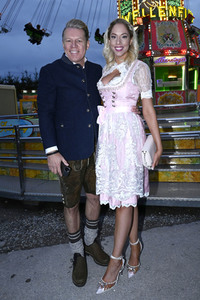 Almauftrieb beim Oktoberfest 2022 in München