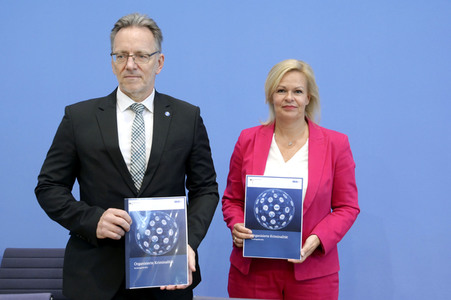 Bundespressekonferenz Vorstellung BKA - Lagebild Organisierte Kriminalität 2021 in Berlin