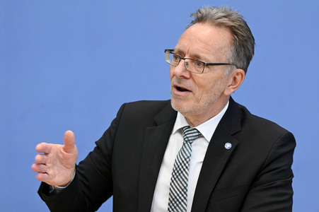 Bundespressekonferenz Vorstellung BKA - Lagebild Organisierte Kriminalität 2021 in Berlin