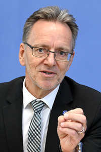 Bundespressekonferenz Vorstellung BKA - Lagebild Organisierte Kriminalität 2021 in Berlin