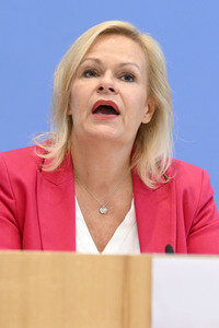 Bundespressekonferenz Vorstellung BKA - Lagebild Organisierte Kriminalität 2021 in Berlin