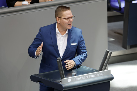 55. Sitzung des Deutschen Bundestages in Berlin