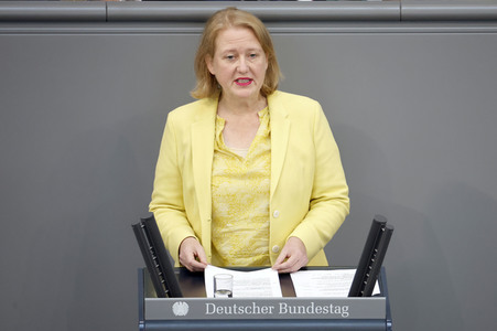 55. Sitzung des Deutschen Bundestages in Berlin