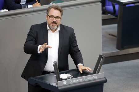 55. Sitzung des Deutschen Bundestages in Berlin