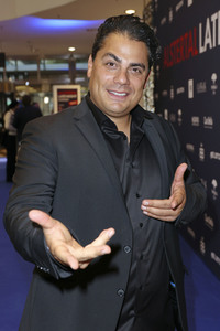 Late Night Shopping Party in Hamburg