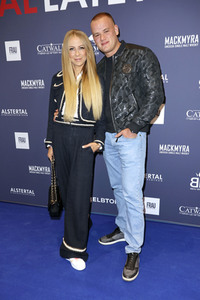 Late Night Shopping Party in Hamburg