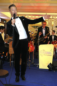 Late Night Shopping Party in Hamburg