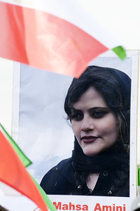 Demonstration für Solidarität mit den Protesten im Iran in Berlin