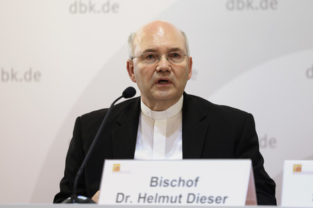 Pressekonferenz zur Aufarbeitung sexuellen Missbrauchs bei der Herbst-Vollversammlung der Deutschen Bischofskonferenz in Fulda