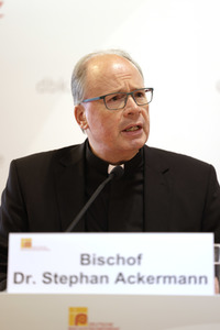 Pressekonferenz zur Aufarbeitung sexuellen Missbrauchs bei der Herbst-Vollversammlung der Deutschen Bischofskonferenz in Fulda