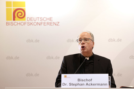 Pressekonferenz zur Aufarbeitung sexuellen Missbrauchs bei der Herbst-Vollversammlung der Deutschen Bischofskonferenz in Fulda