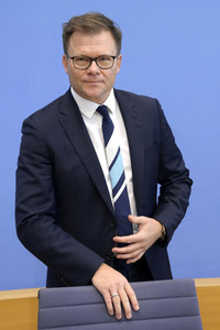 Bundespressekonferenz Bericht des Beauftragten der Bundesregierung für Ostdeutschland 2022 in Berlin