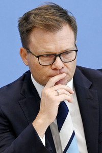Bundespressekonferenz Bericht des Beauftragten der Bundesregierung für Ostdeutschland 2022 in Berlin