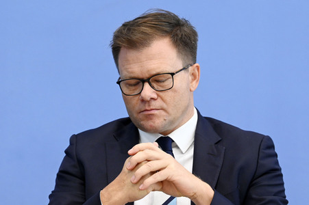 Bundespressekonferenz Bericht des Beauftragten der Bundesregierung für Ostdeutschland 2022 in Berlin