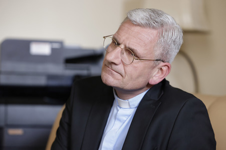 Interview mit Interview mit Weihbischof Dominikus Schwaderlapp in Fulda