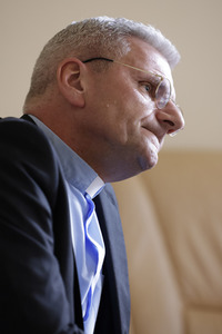 Interview mit Interview mit Weihbischof Dominikus Schwaderlapp in Fulda