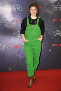 Filmpremiere 'Im Westen nichts Neues' in Berlin