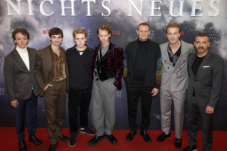 Filmpremiere 'Im Westen nichts Neues' in Berlin