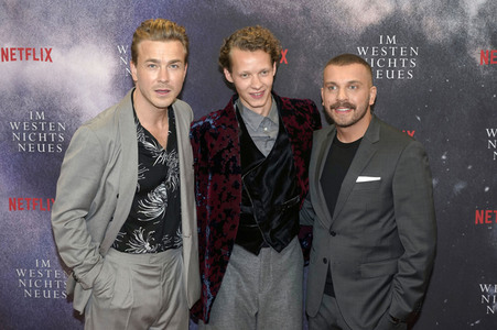 Filmpremiere 'Im Westen nichts Neues' in Berlin